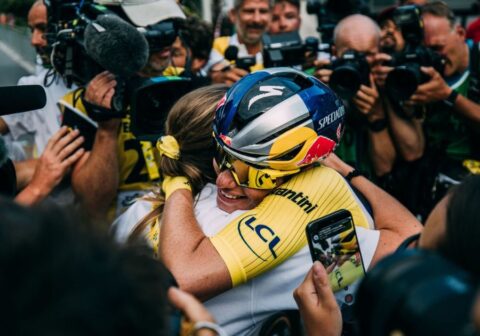 Wint Demi Vollering na Tour de France Femmes óók de bokaal voor Wielrenster van het Jaar?